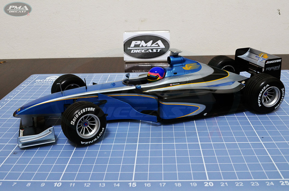 JACQUES VILLENEUVE 1999 BAR 001 TEST CAR 1:18